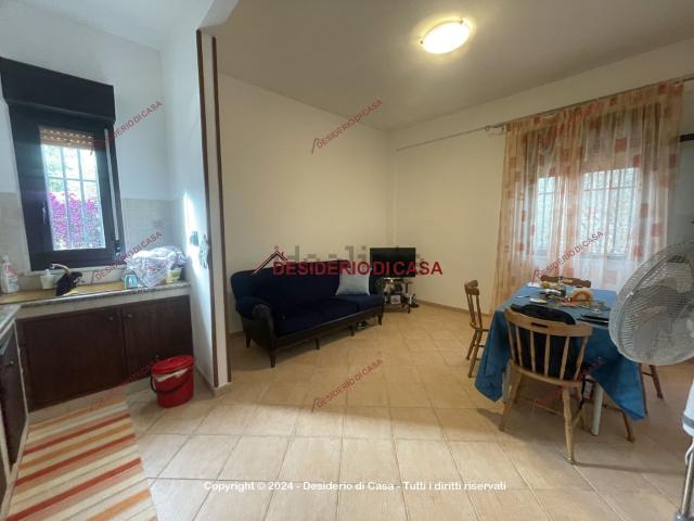 Villetta bifamiliare in vendita di 204 m² in Via Enrico Berlinguer, 140