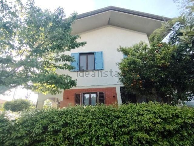Villetta bifamiliare in vendita di 204 m²