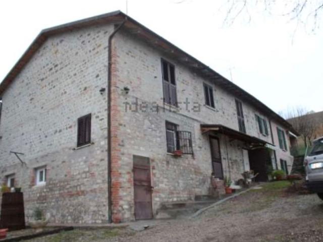 Villetta bifamiliare in vendita di 209 m² in Via Viara, 11204