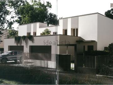 Villetta bifamiliare in vendita di 213 m² in Via Don Minzoni, 4