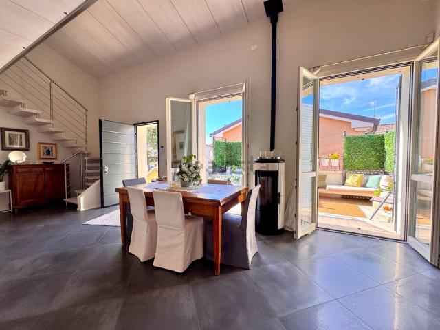 Villetta bifamiliare in vendita di 213 m²