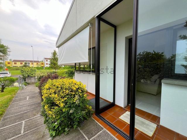 Villetta bifamiliare in vendita di 213 m²