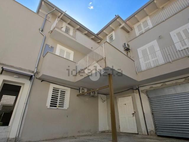 Villetta bifamiliare in vendita di 210 m² in Corso Giuseppe Garibaldi, 1