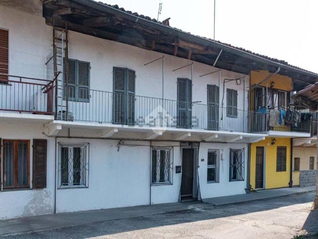 Villetta bifamiliare in vendita di 210 m² in Strada dei Fornero, 35
