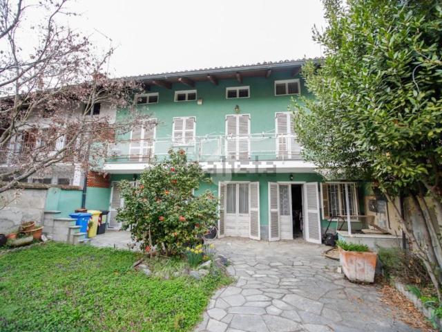 Villetta indipendente in vendita di 210 m² in Via Canonico Carlo Notario