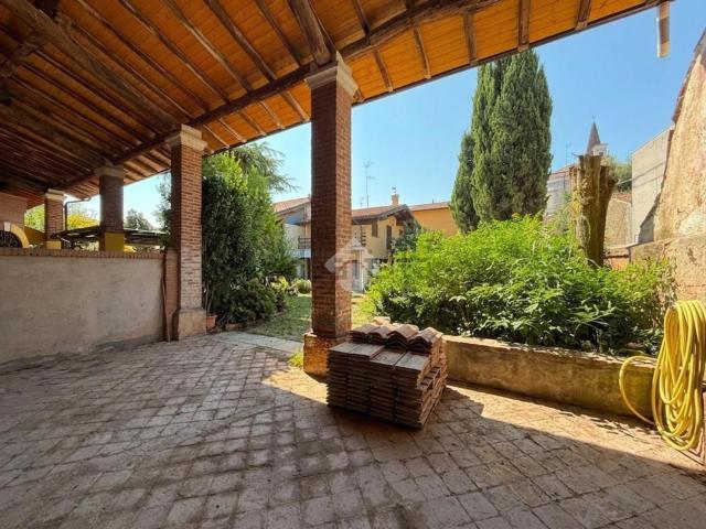 Villetta bifamiliare in vendita di 210 m² in Via Don Pietro Guindani, 10