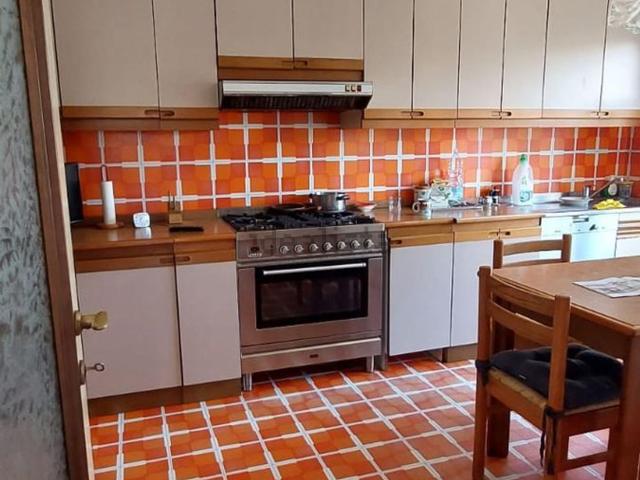 Villetta bifamiliare in vendita di 210 m² in Via Francesco Maria Preti