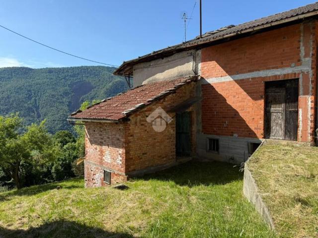 Villetta bifamiliare in vendita di 210 m² in Via Margaula, 66