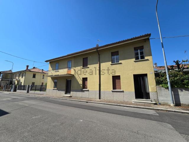Villetta bifamiliare in vendita di 210 m² in Via Parenzo, 9