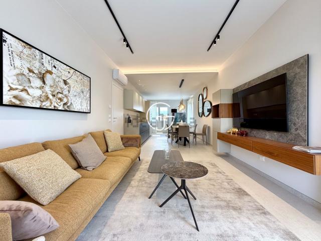 Villetta bifamiliare in vendita di 210 m² in Via Piave