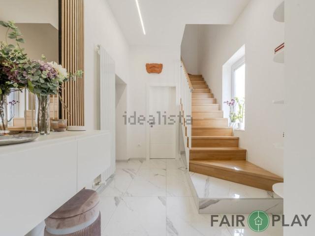 Villetta bifamiliare in vendita di 210 m² in Via Pietro Landi, 6