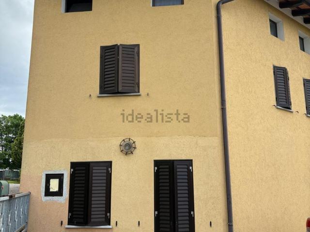 Villetta bifamiliare in vendita di 210 m² in Via San Giorgio