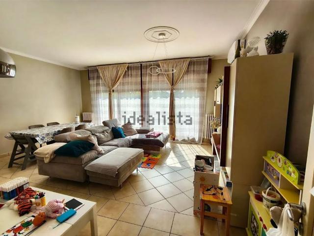 Villetta bifamiliare in vendita di 210 m² in Via Sordello, 10
