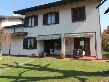 Villetta bifamiliare in vendita di 210 m²