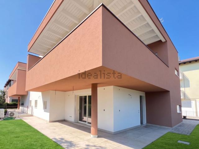 Villetta bifamiliare in vendita di 210 m²