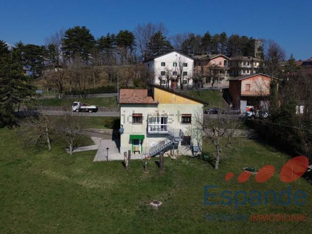 Villetta bifamiliare in vendita di 210 m²
