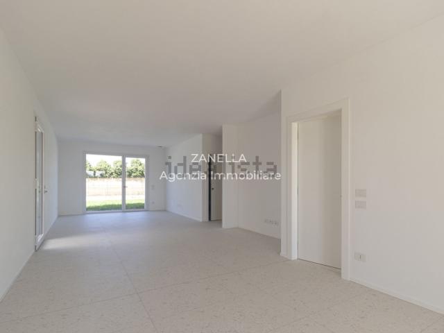 Villetta bifamiliare in vendita di 211 m² in Via Riazzolo
