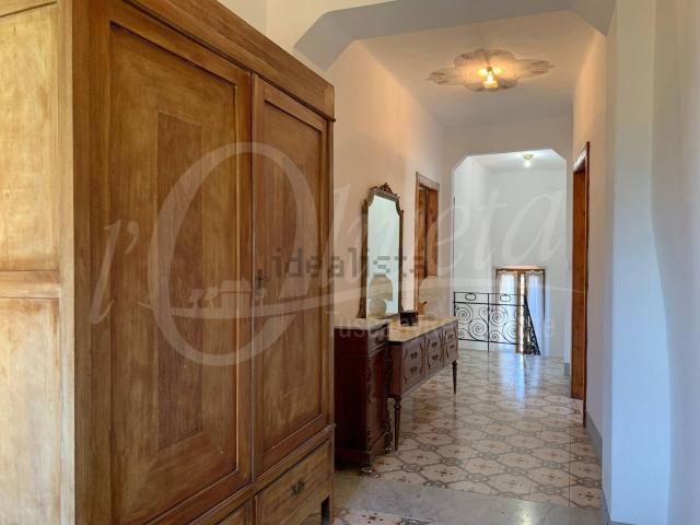 Villetta bifamiliare in vendita di 212 m² in Località Livizzano, 21