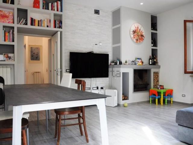 Villetta bifamiliare in vendita di 212 m²