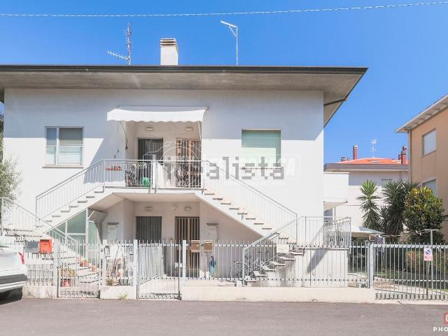Villetta bifamiliare in vendita di 217 m² in Via Mincio