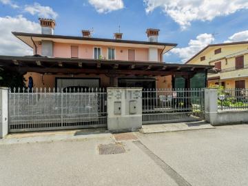 Villetta bifamiliare in vendita di 214 m² in Via Don Gaetano Torresin, 7