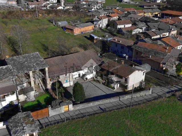Villetta bifamiliare in vendita di 214 m² in Via Pretta, 6