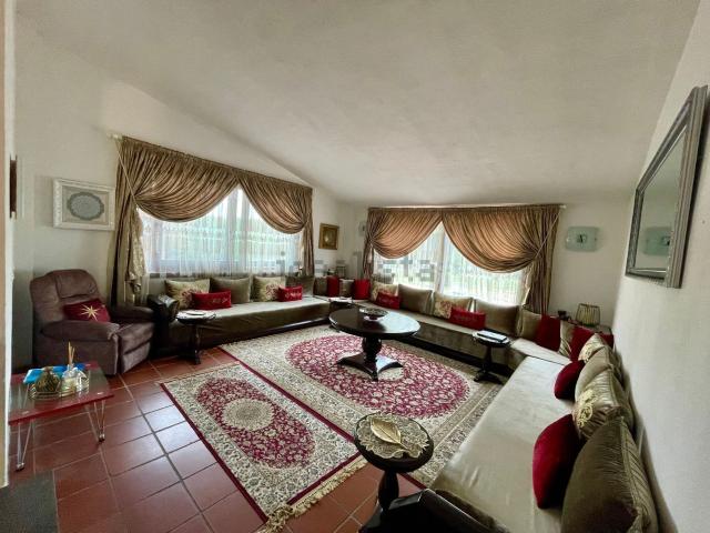 Villetta bifamiliare in vendita di 285 m² in Via Circonvallazione