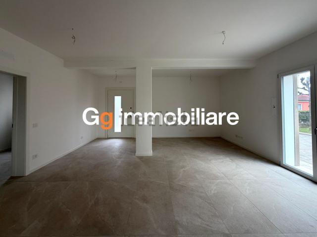 Villetta bifamiliare in vendita di 215 m² in Via don mazzolari