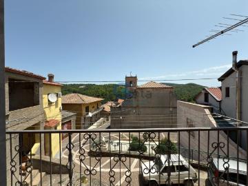 Villetta bifamiliare in vendita di 215 m² in Via Partenope, 17