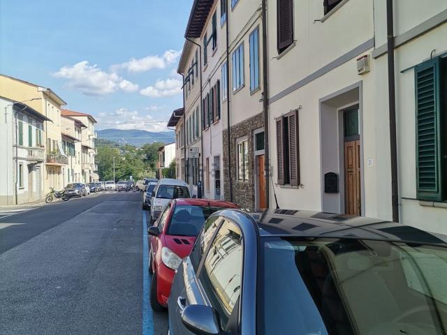 Villetta bifamiliare in vendita di 215 m² in Viale Armando Diaz