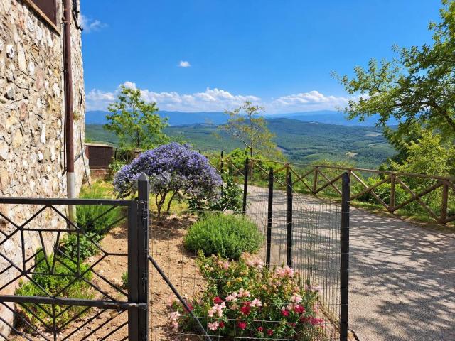 Villetta bifamiliare in vendita di 216 m² in Via Rotonda, 6