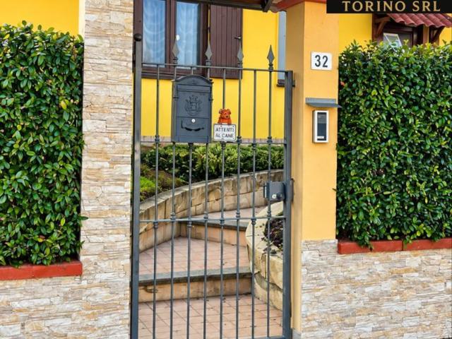 Villetta bifamiliare in vendita di 219 m² in Via Amendola, 32