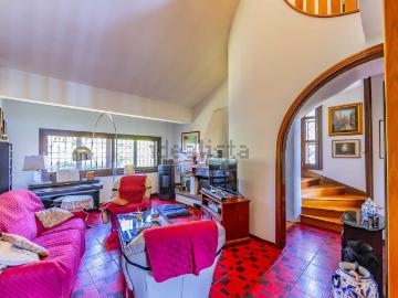 Villetta bifamiliare in vendita di 219 m² in Via Romana Cisterna
