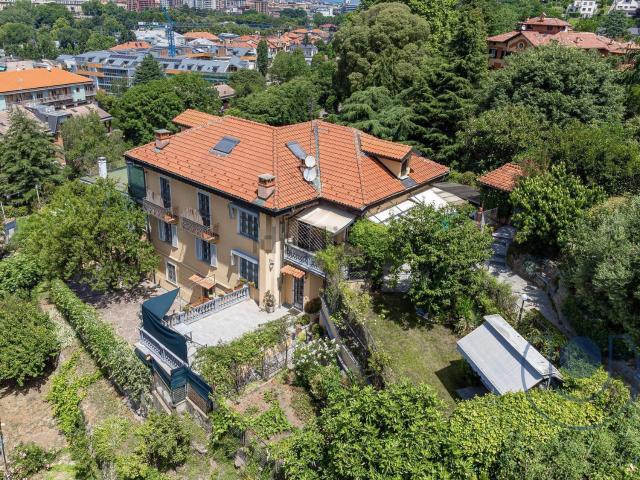 Villetta bifamiliare in vendita di 223 m² in Strada degli Alberoni