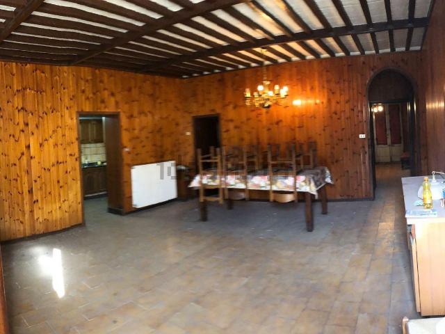 Villetta bifamiliare in vendita di 223 m² in Via del Centenario