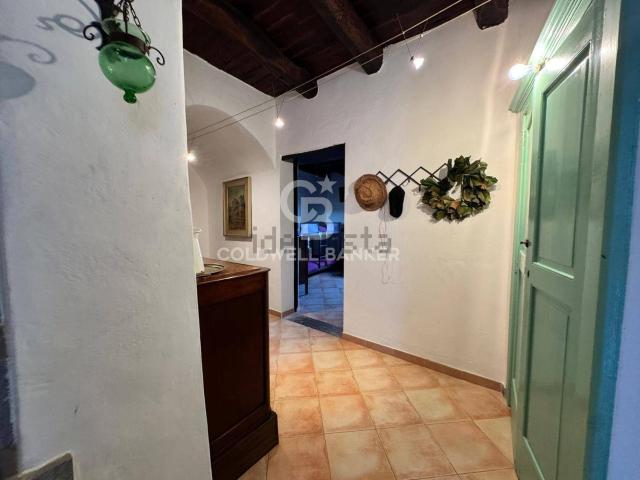 Villetta bifamiliare in vendita di 223 m² in Via Roma, 105
