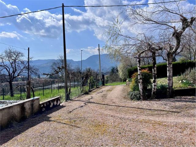 Villetta bifamiliare in vendita di 220 m² in Località Martarei, 3