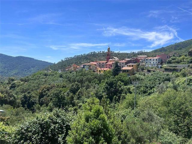 Villetta bifamiliare in vendita di 220 m² in Località Mezzema
