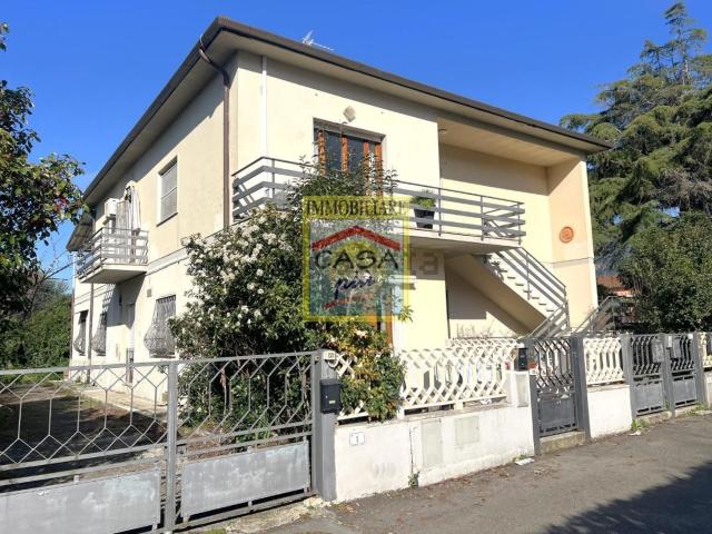 Villetta bifamiliare in vendita di 220 m² in Via Trieste, 7