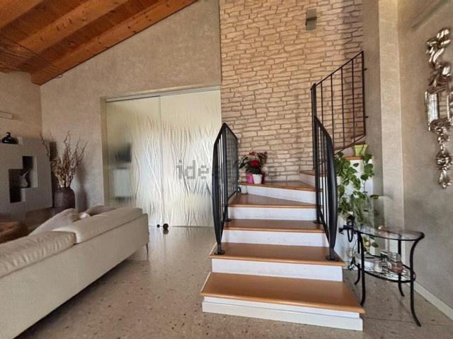 Villetta bifamiliare in vendita di 220 m² in Via XXV Aprile