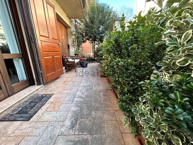 Villetta bifamiliare in vendita di 220 m² in Via dei Bononcini