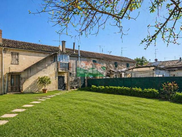 Villetta bifamiliare in vendita di 220 m² in Via del Sale