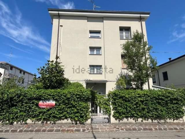 Villetta bifamiliare in vendita di 220 m² in Via Oddino Morgari, 25