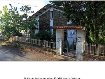 Villetta bifamiliare in vendita di 220 m² in Via San Maria della Neve, 251