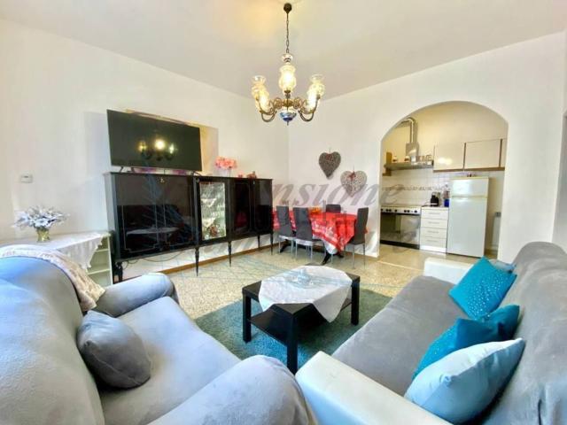Villetta bifamiliare in vendita di 220 m² in Viale Italia