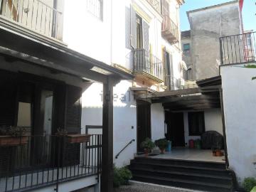 Villetta bifamiliare in vendita di 220 m²