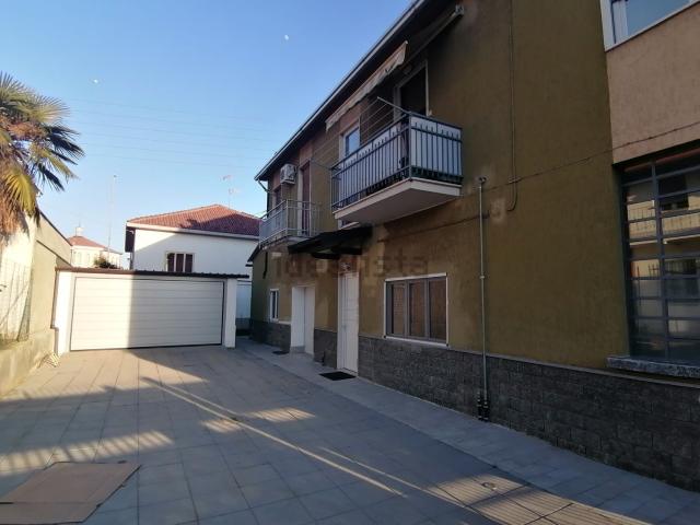 Villetta bifamiliare in vendita di 220 m²