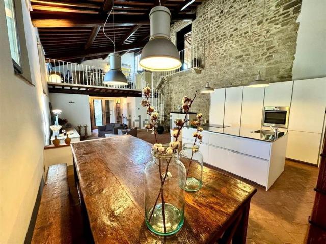 Villetta bifamiliare in vendita di 220 m²
