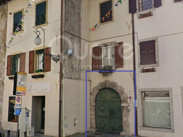 Villetta bifamiliare in vendita di 221 m² in Piazza Mazzini, 13