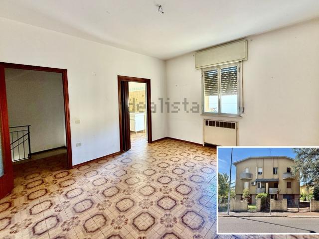 Villetta bifamiliare in vendita di 221 m² in Via A.Samaritani, 2